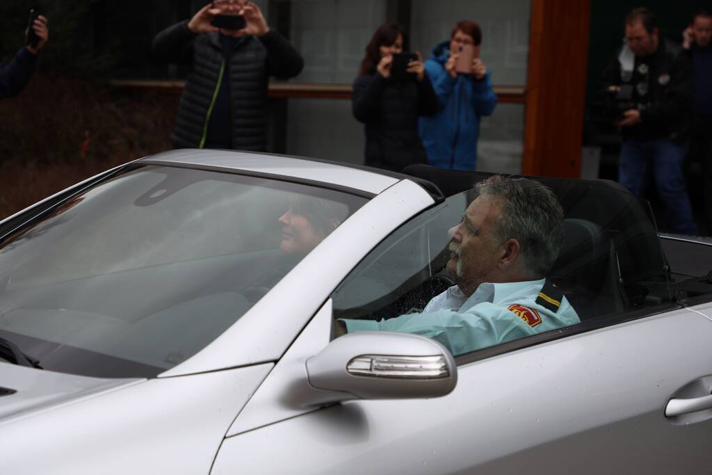 Brandweerman Gerton van de Brug neemt na 35 jaar afscheid