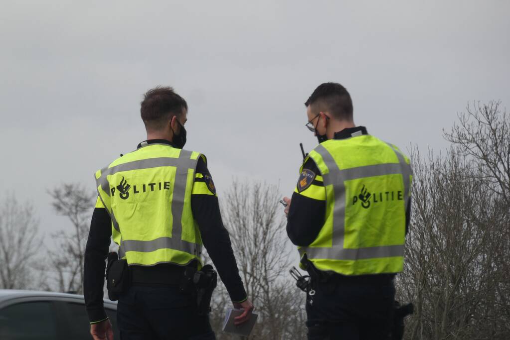 File na aanrijding tussen drie voertuigen