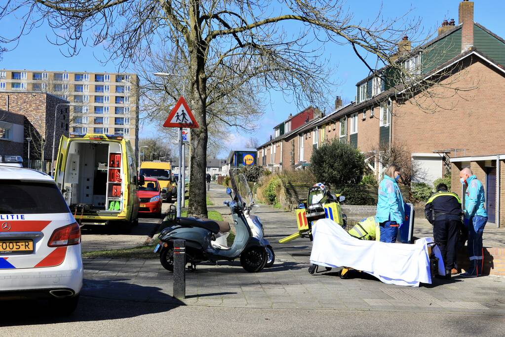 Man op leeftijd botst op voorganger