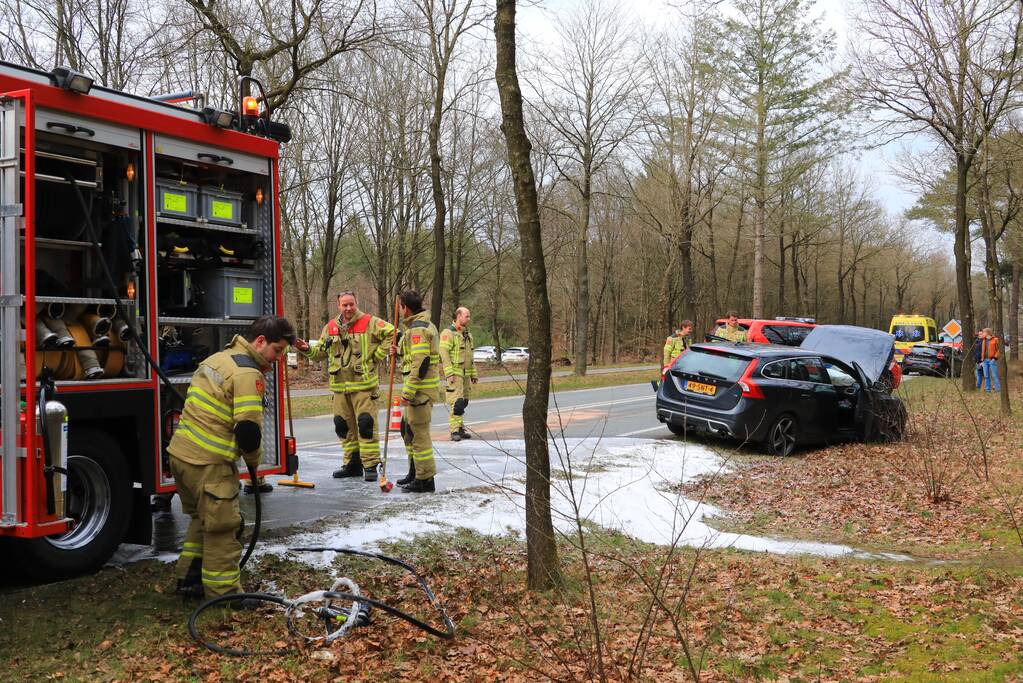 Auto botst op voorganger