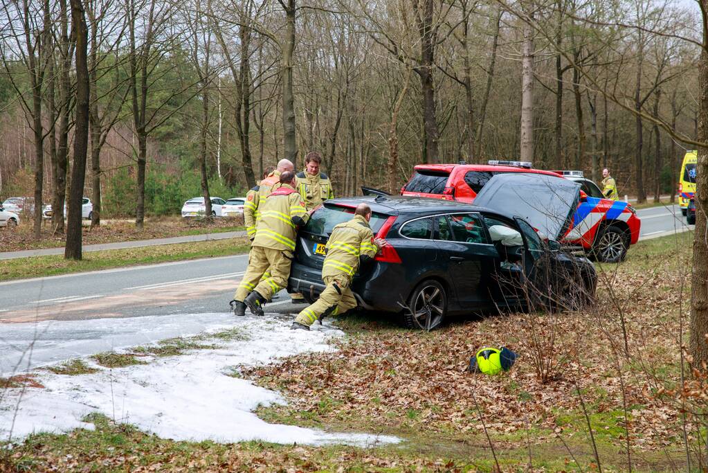 Auto botst op voorganger