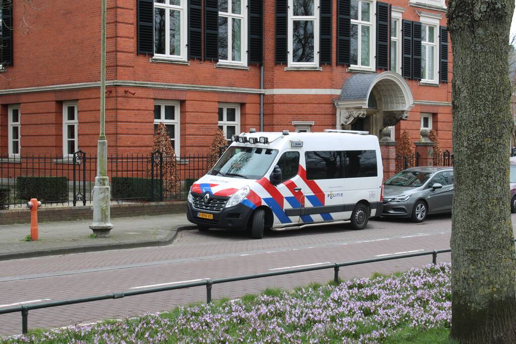 Opnieuw verzamelen demonstranten zich op het Museumplein
