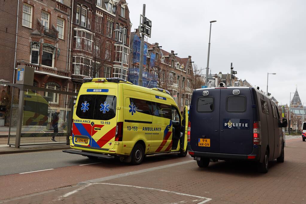Opnieuw verzamelen demonstranten zich op het Museumplein