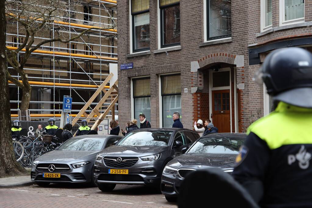 Opnieuw verzamelen demonstranten zich op het Museumplein