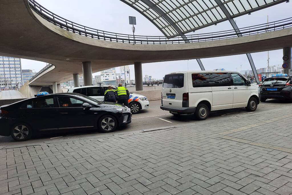 Centraal station ontruimd na aantreffen verdacht pakket