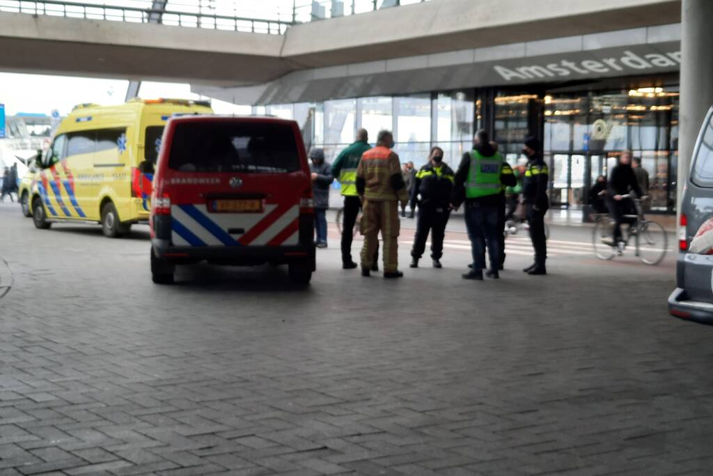 Centraal station ontruimd na aantreffen verdacht pakket