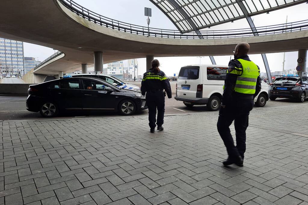 Centraal station ontruimd na aantreffen verdacht pakket