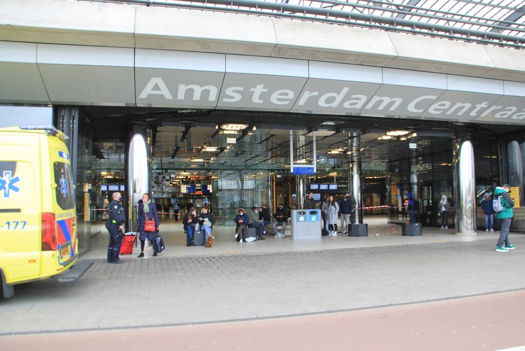 Centraal station ontruimd na aantreffen verdacht pakket
