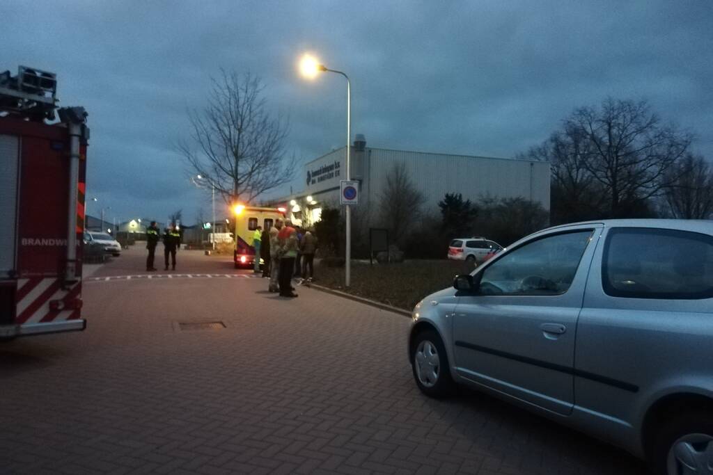 Overleden persoon aangetroffen in auto