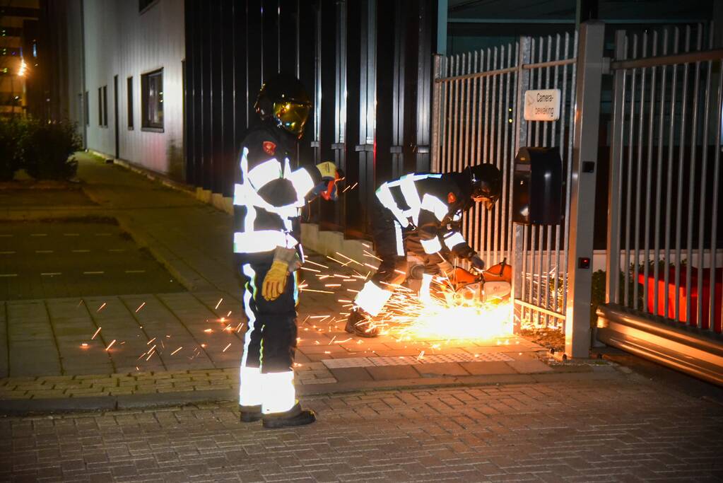Veel rookontwikkeling bij brand in kantoorpand