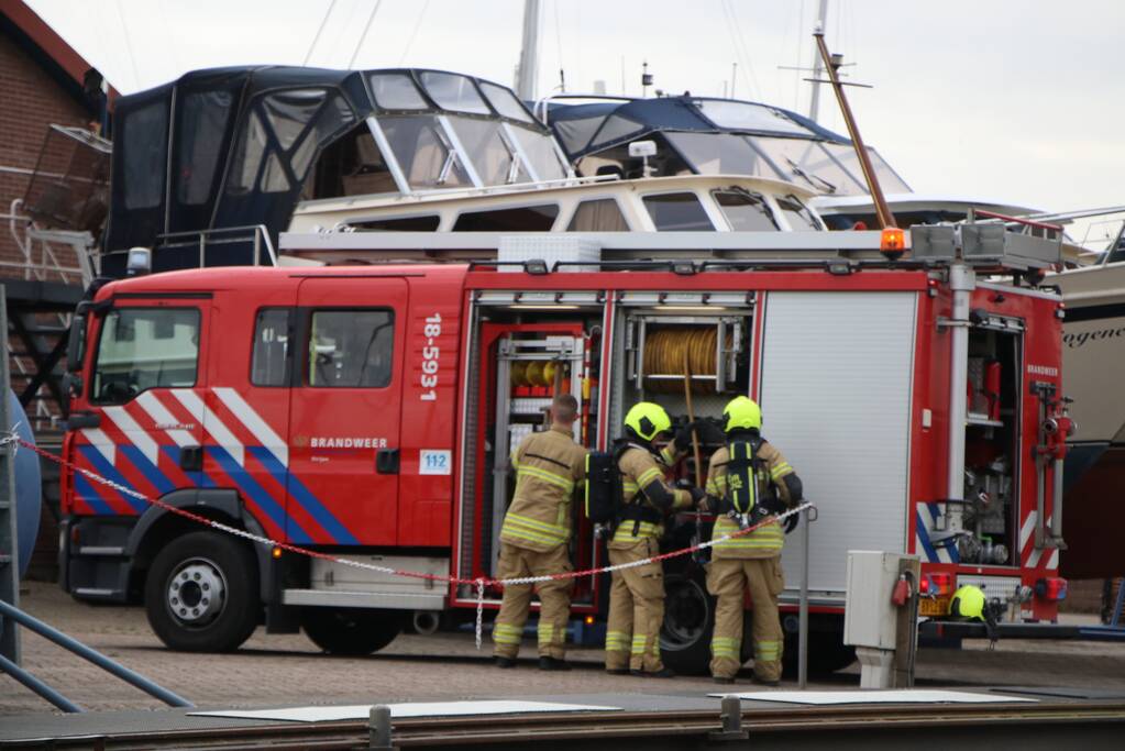 Speedboot naar de kant gebracht na problemen