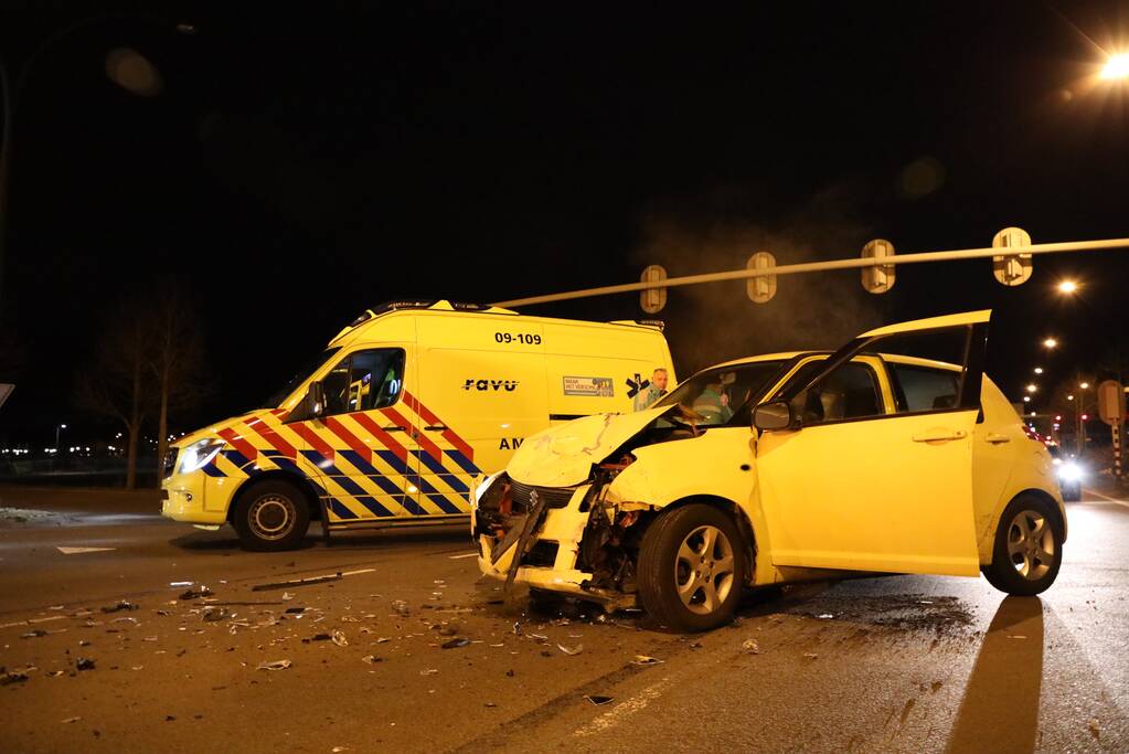 Forse schade bij frontale aanrijding