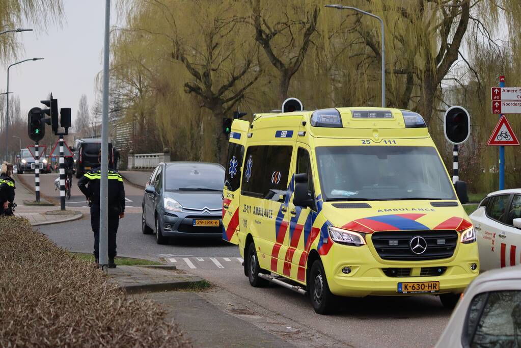 Jonge fietser gewond bij aanrijding met auto