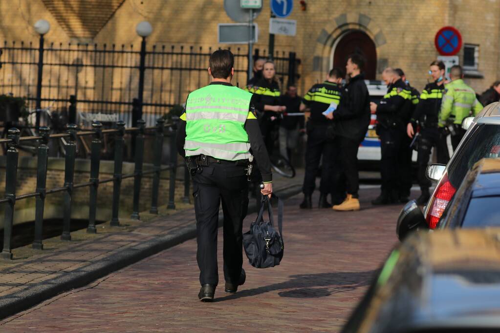 Persoon gewond bij steekpartij in winkelstraat
