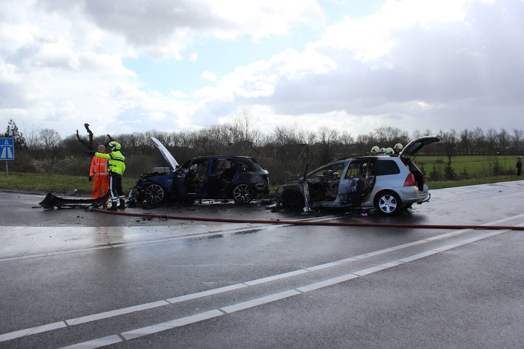Zwangere vrouw naar ziekenhuis na verkeersongeval