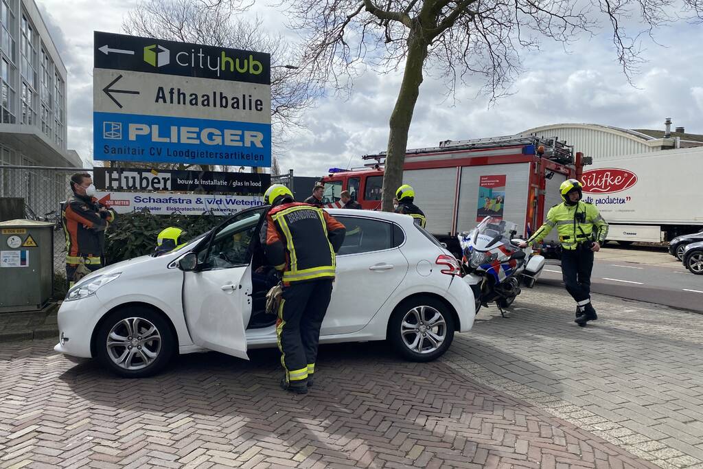 Persoon gecontroleerd na kop-staart botsing