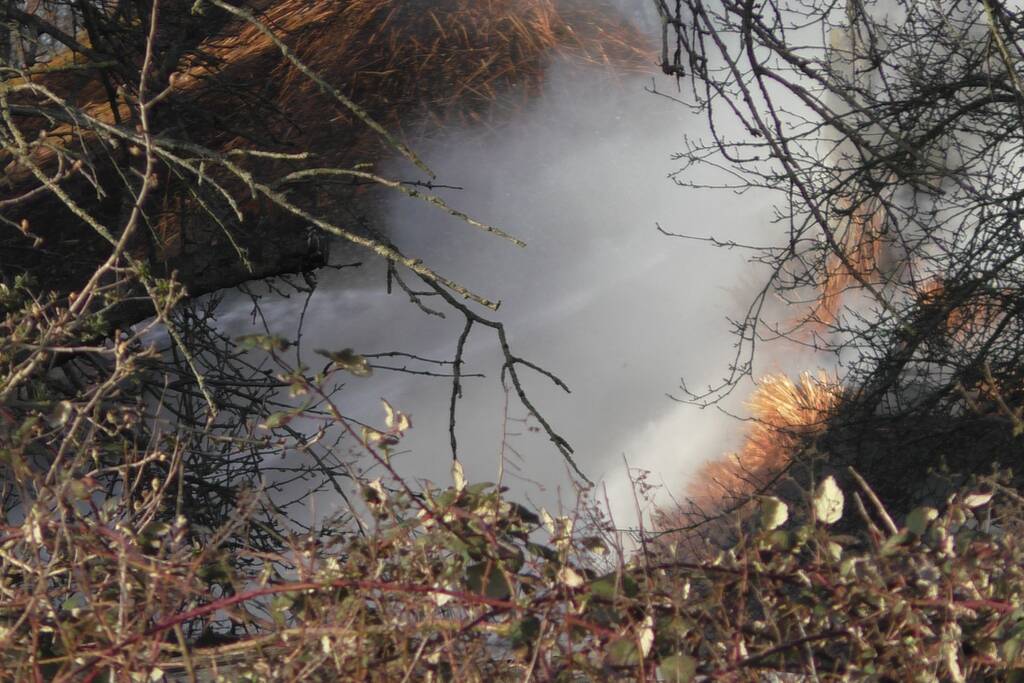 Zwaargewonde bij uitslaande brand