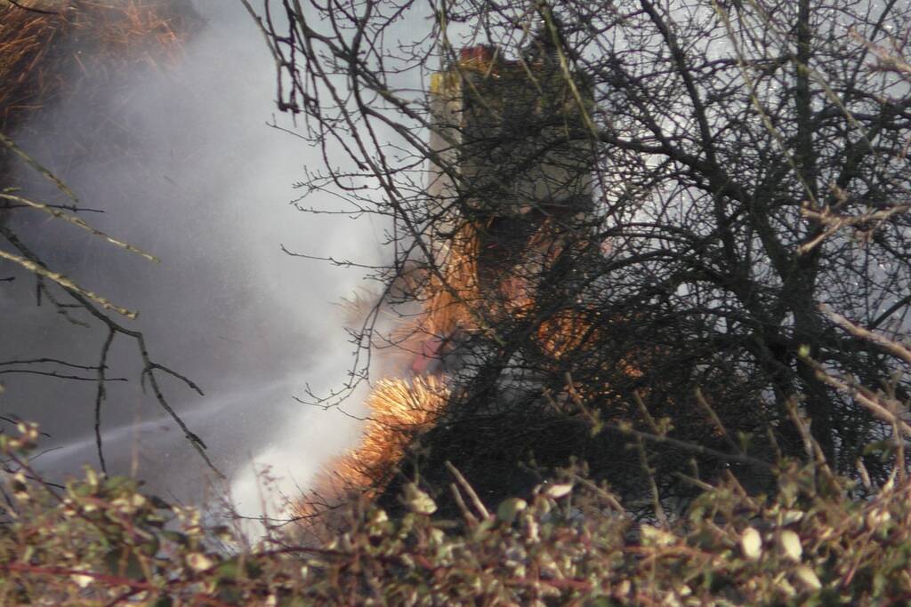 Zwaargewonde bij uitslaande brand