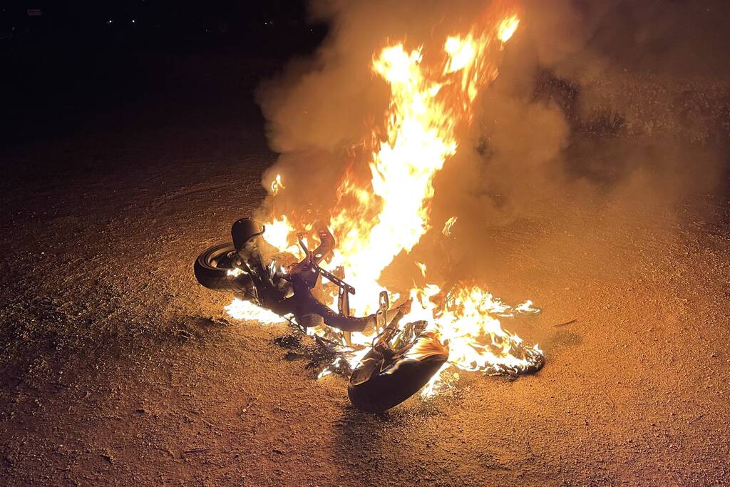 Scooter volledig in brand