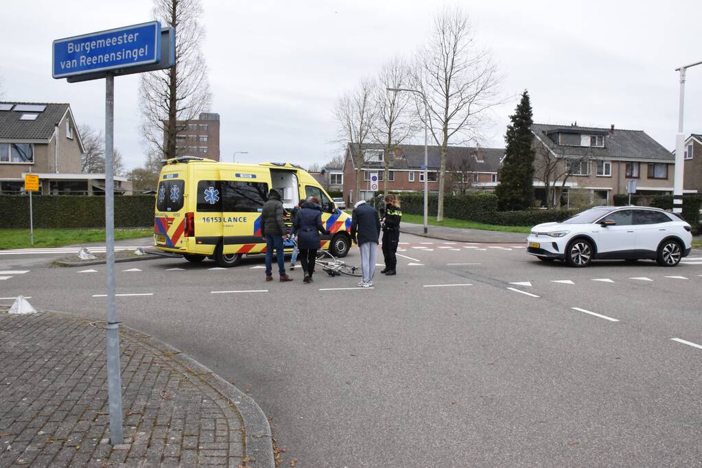 Wielrenner gewond door aanrijding met personenauto