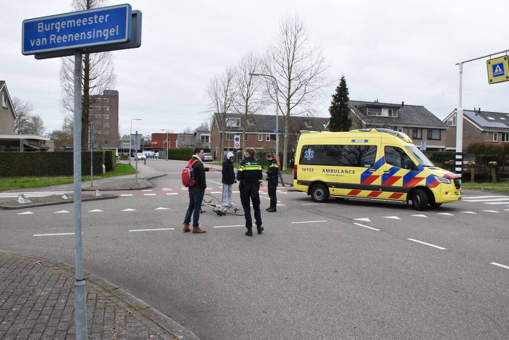 Wielrenner gewond door aanrijding met personenauto