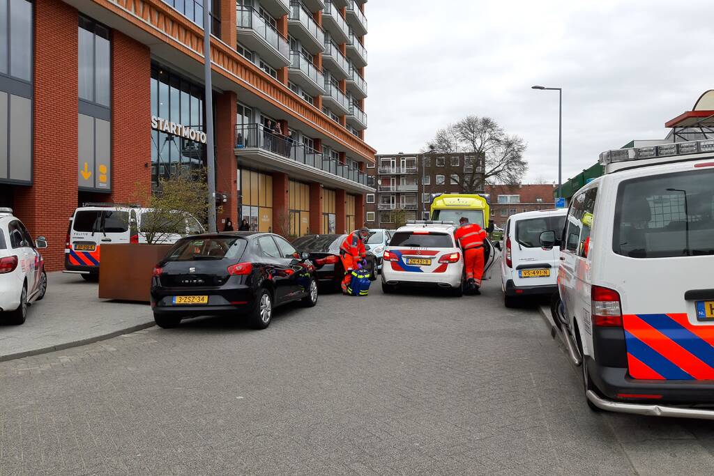 Drie aanhoudingen na steekpartij in woning
