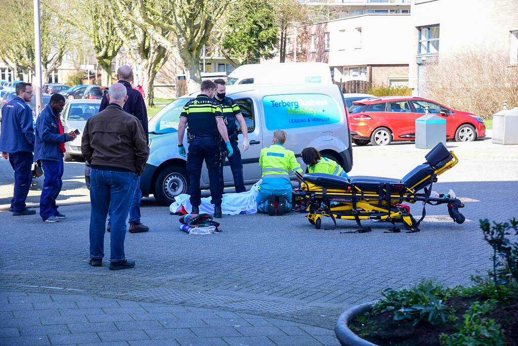 Scooterrijder gewond bij botsing met auto