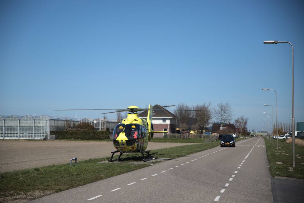 Traumahelikopter landt voor incident bij bedrijf