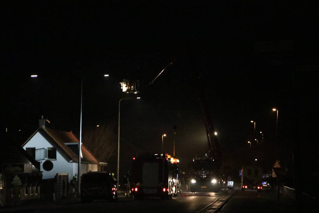 Flinke brand in dijk woning