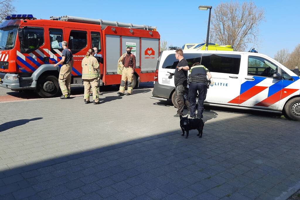 Persoon gewond na val in sloot