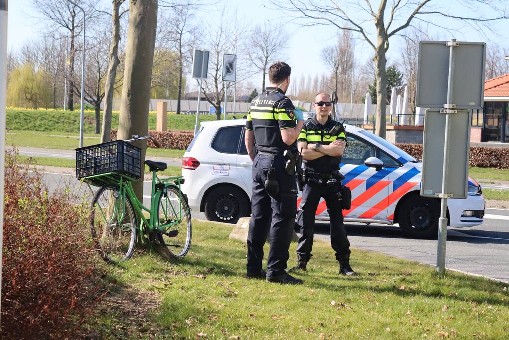 Persoon op fiets gewond na val