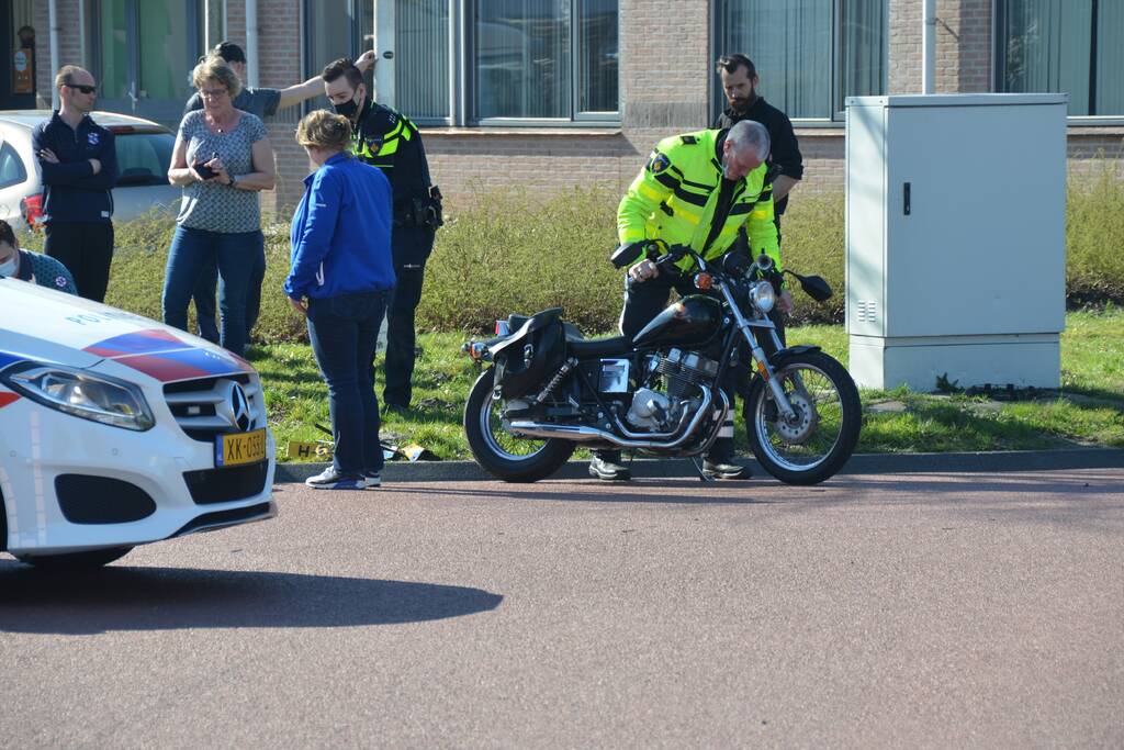Motorrijder gewond bij verkeersongeval