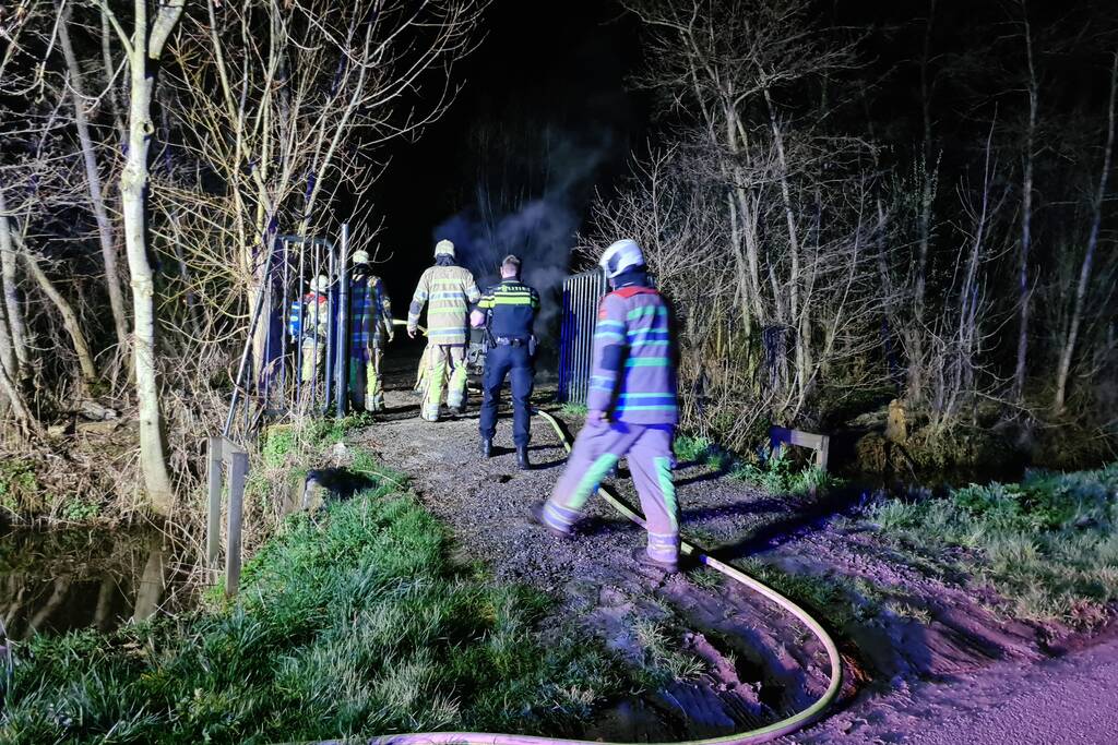 Auto verwoest door brand