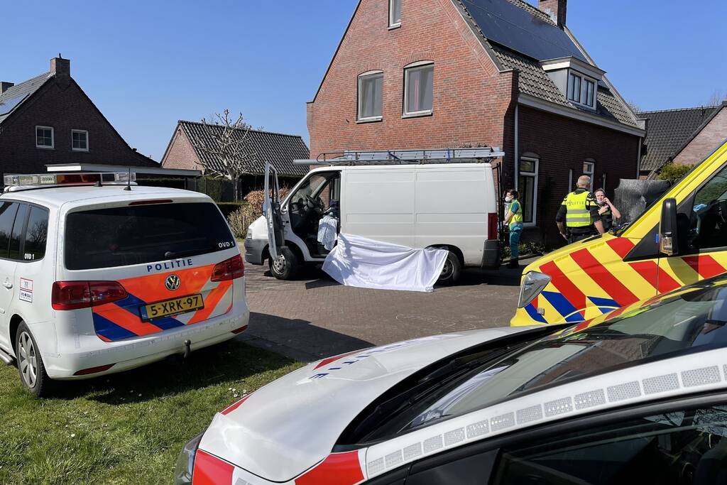 Kind doodgereden door bestelbus