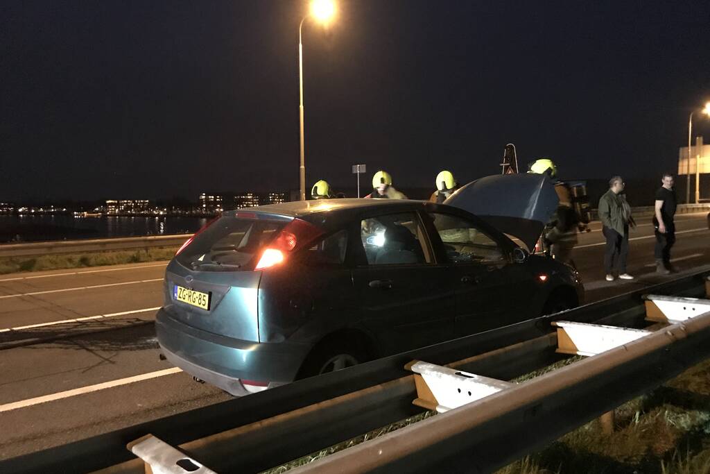 Brand in motor van auto