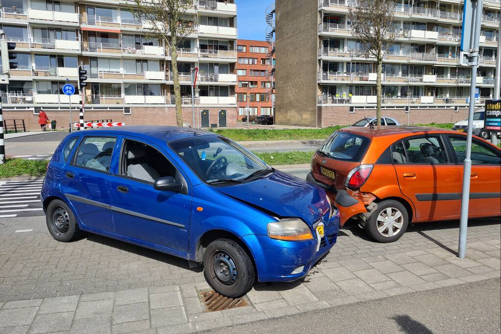 Flinke schade na kop-staart aanrijding