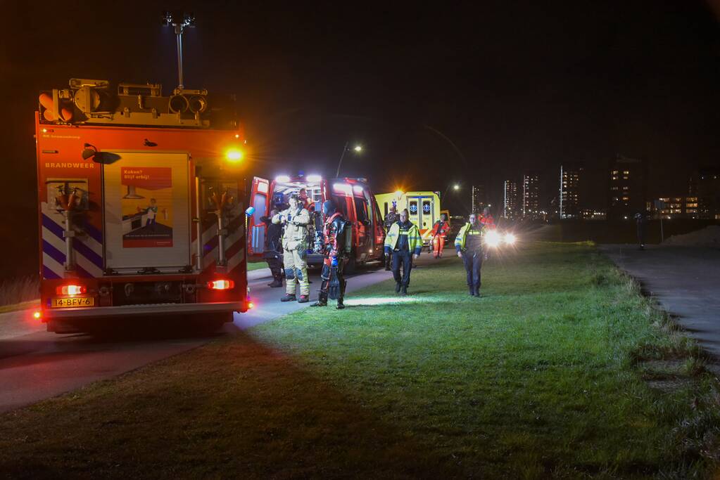 Grote zoekactie na gevonden fiets langs waterkant