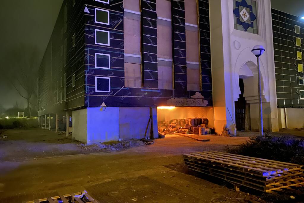 Flinke schade na brand bij moskee