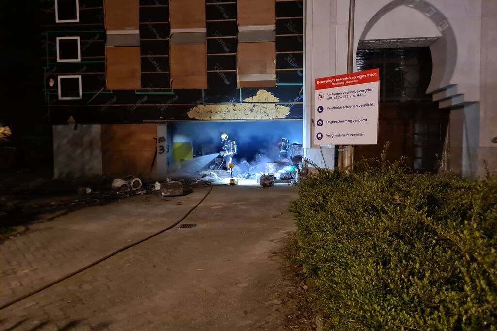 Flinke schade na brand bij moskee