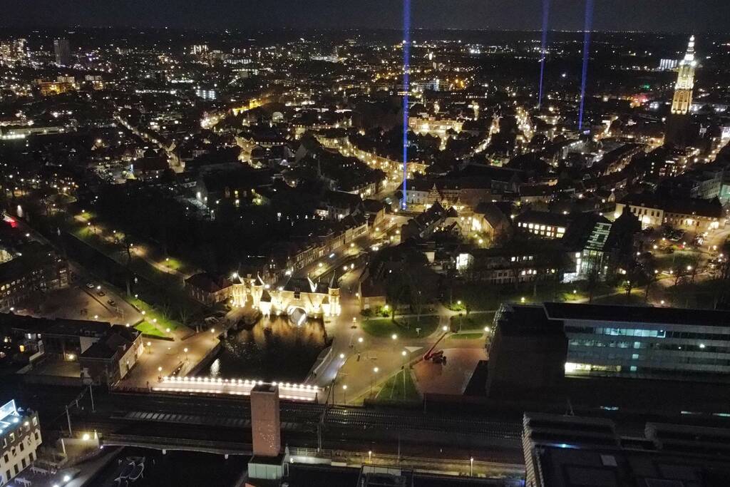 Connecting lights verlichten stad