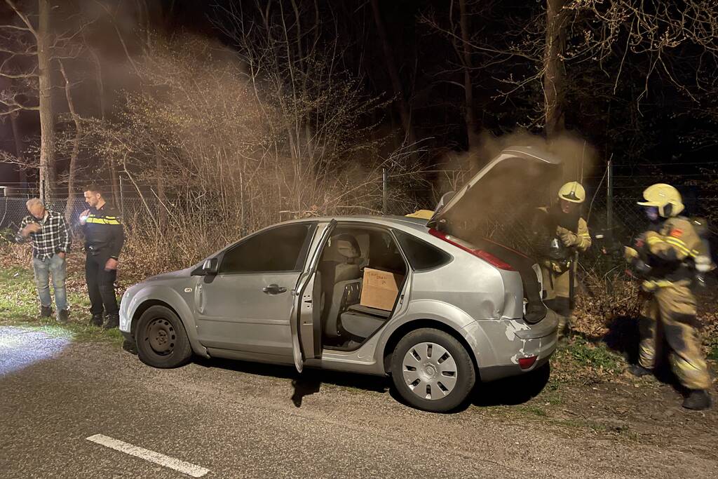 Man opgepakt na brand in auto