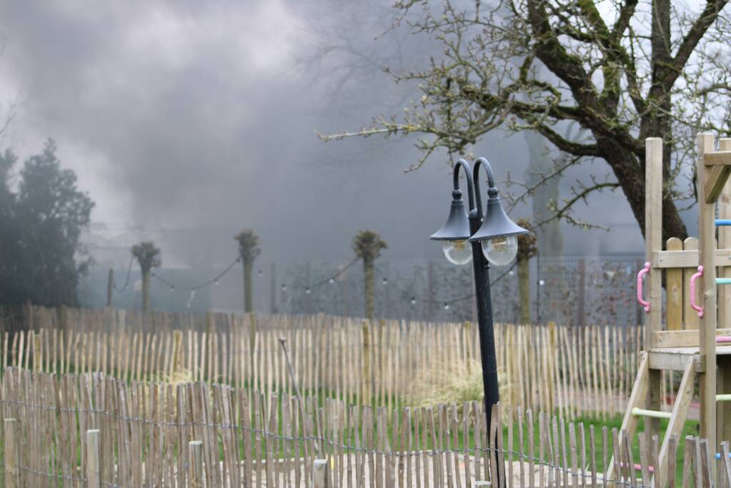 Brand in vrijstaande garageboxen