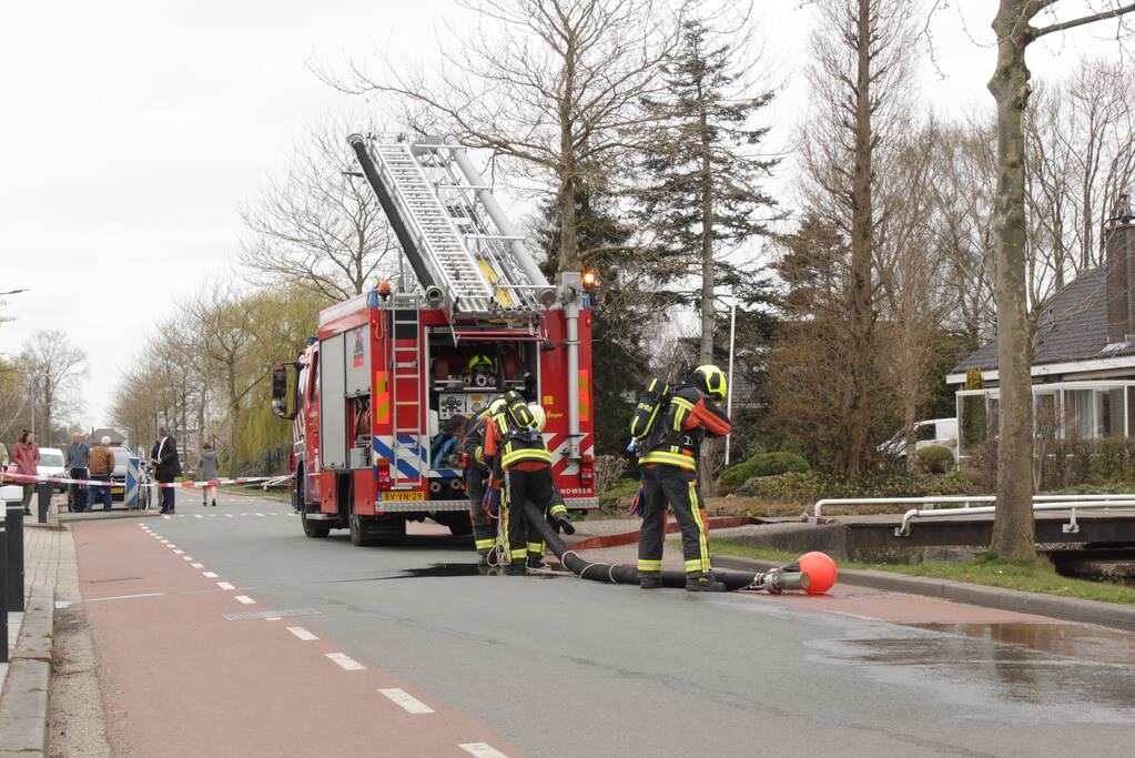Brand in vrijstaande garageboxen