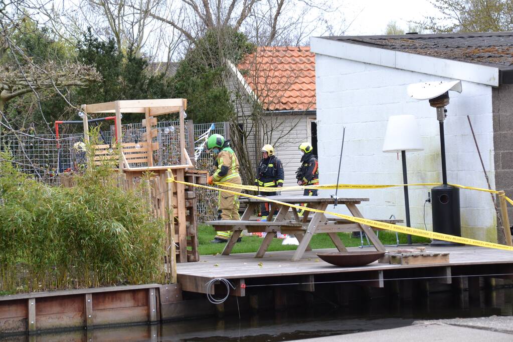 Brand in vrijstaande garageboxen