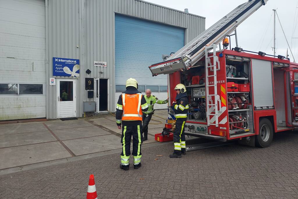 Brand bij jacht coating bedrijf