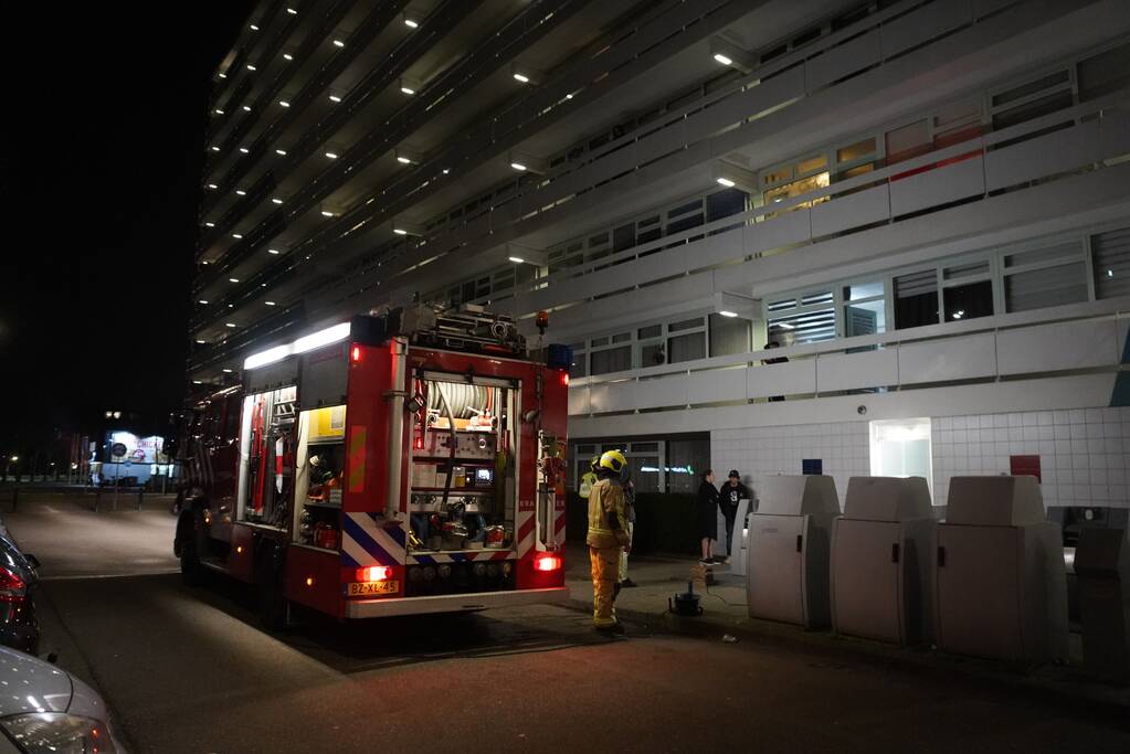 Brand in kelder van flatgebouw
