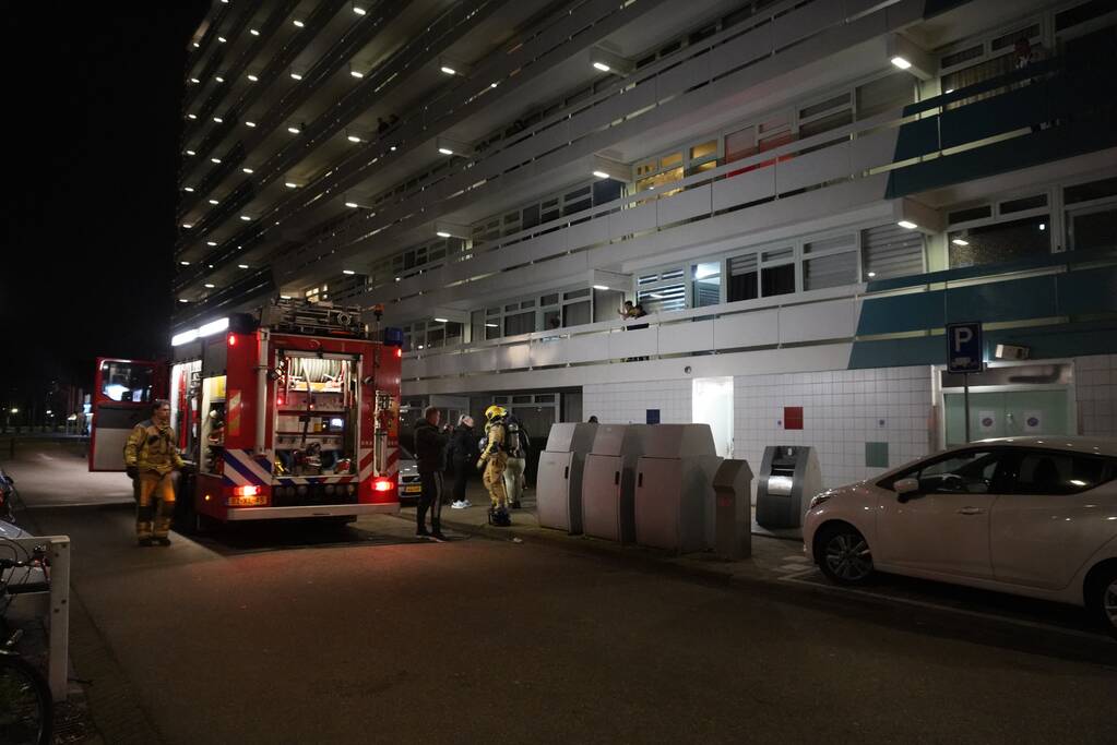 Brand in kelder van flatgebouw