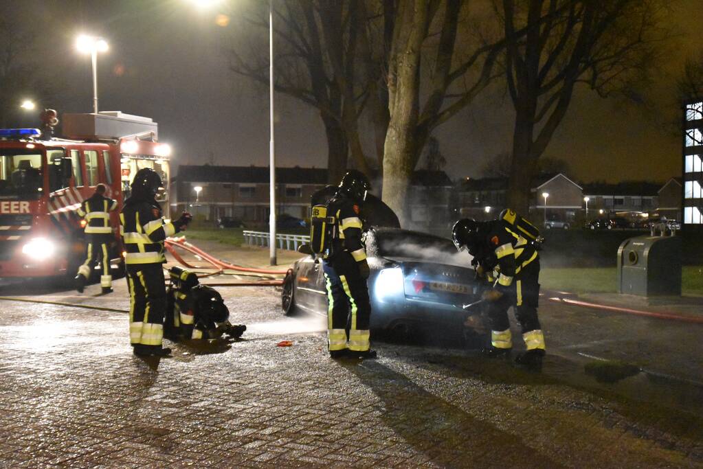 Auto verwoest door brand