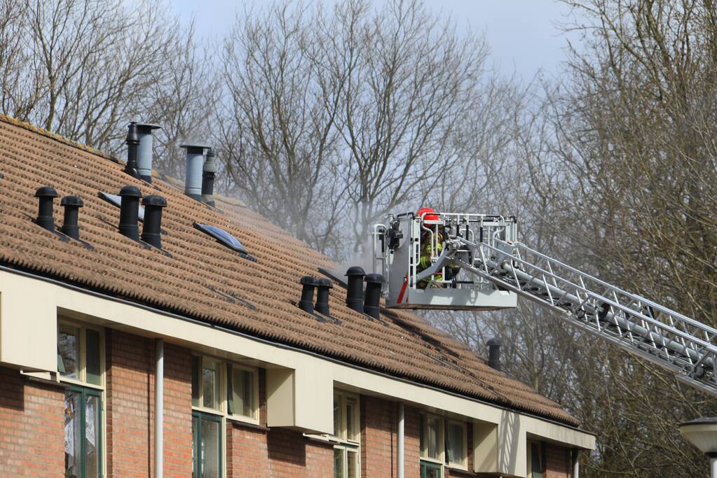 Bewoner aangehouden na brand op zolder