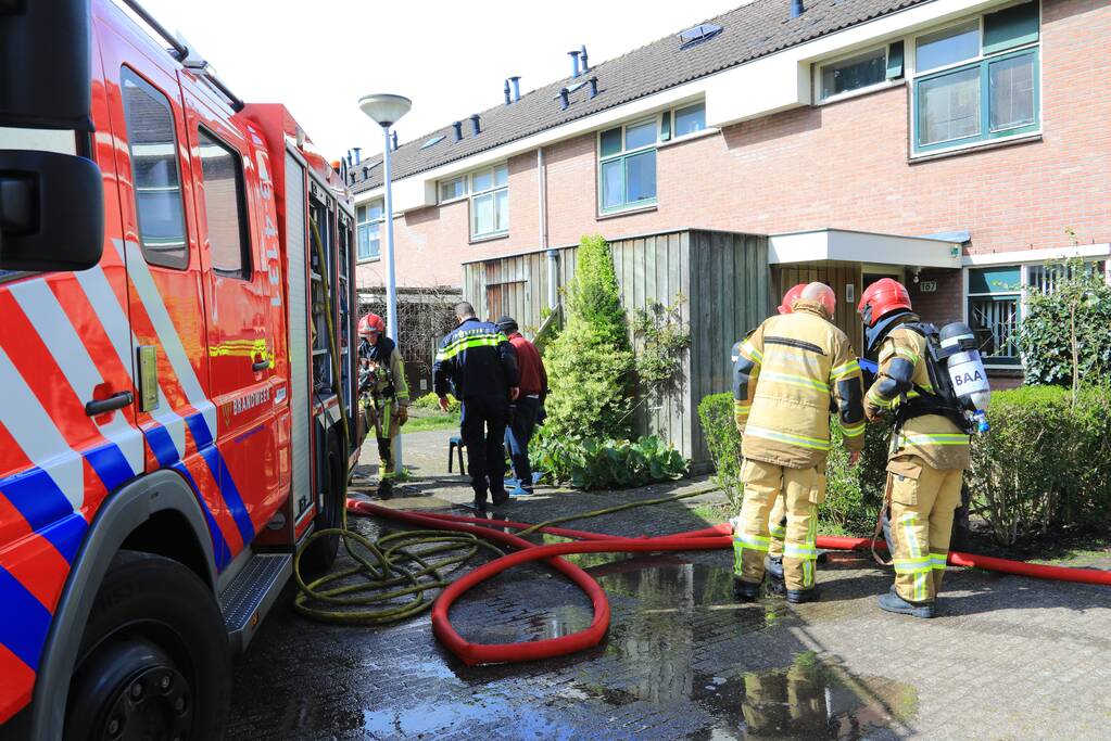 Bewoner aangehouden na brand op zolder